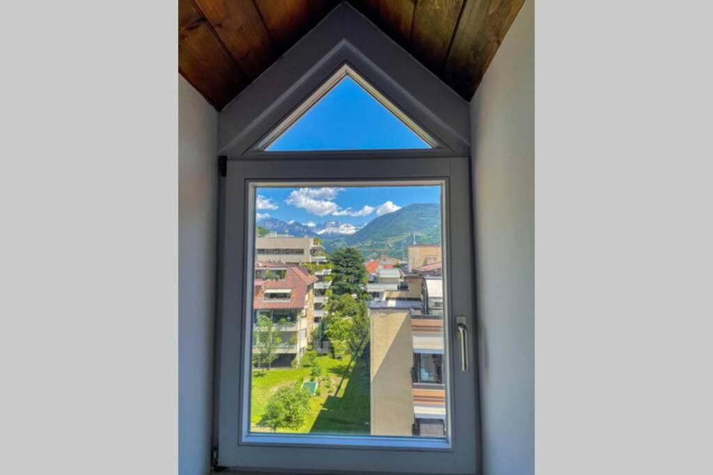 Design Apartment In The Heart Of Bolzano Ngoại thất bức ảnh